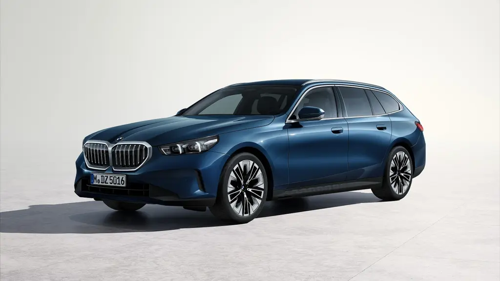 BMW 5 Series 550e xDrive M Sport 5dr Auto Comfort Plus