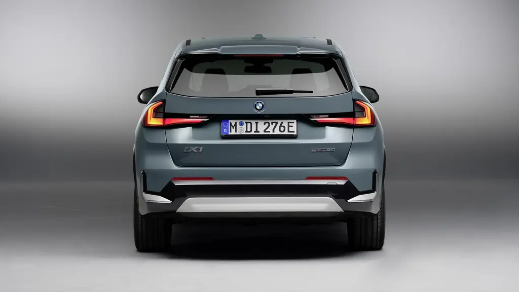 BMW ix1 150kW eDrive20 Shadow Ed 65kWh 5dr Auto Tech+/22kW