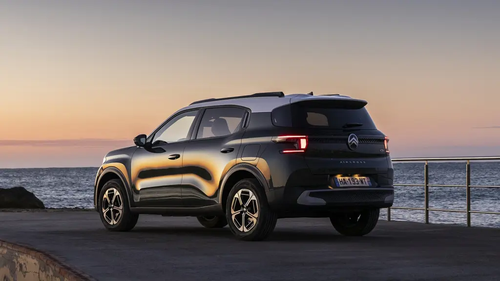 Citroen C3 Aircross 1.2 Hybrid 145 Plus 5dr e-DCS6 7 Seat