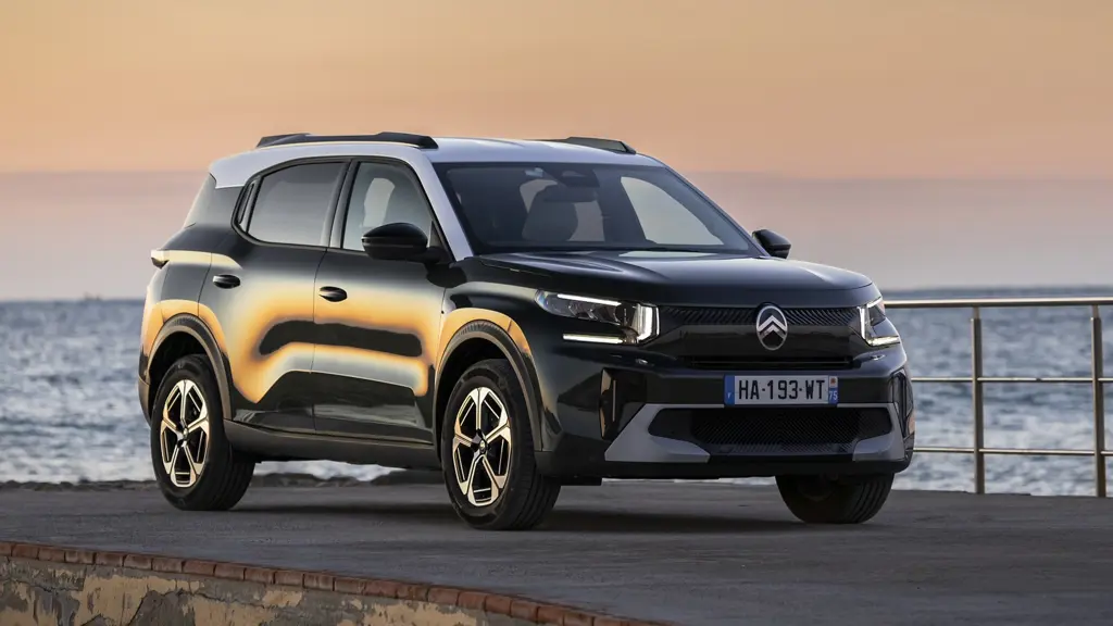Citroen C3 Aircross 1.2 Hybrid 145 Plus 5dr e-DCS6 7 Seat