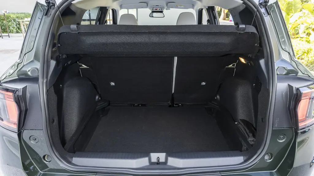 Citroen C3 Aircross 1.2 Hybrid 145 Plus 5dr e-DCS6 7 Seat