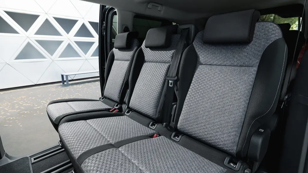 Citroen Space Tourer 100kW Max M 6 Seat 75kWh 5dr Auto