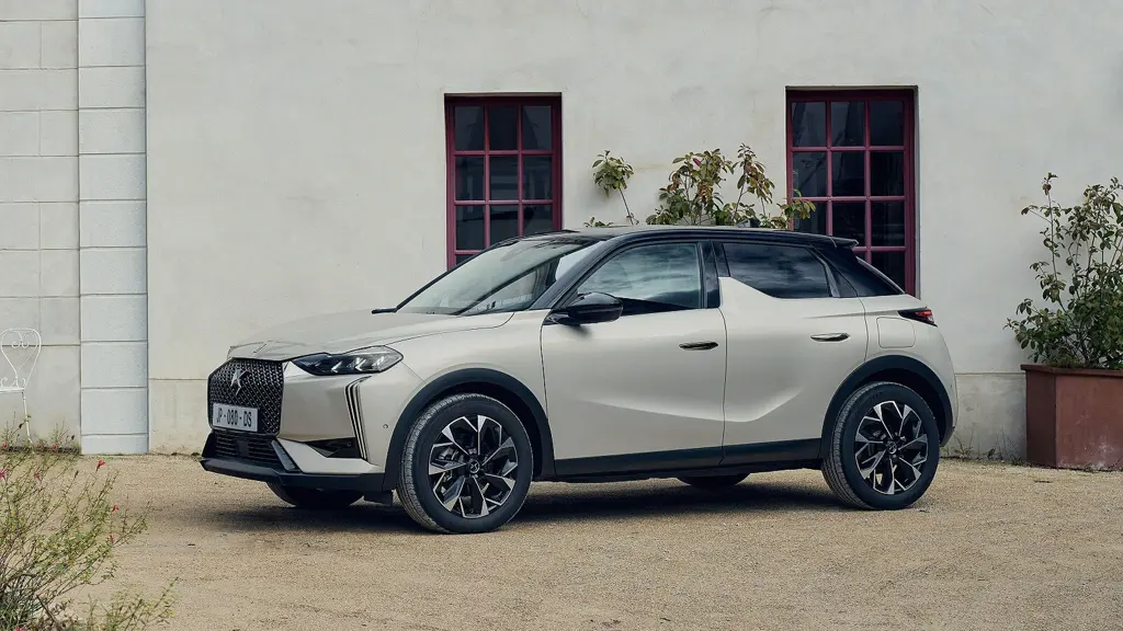 DS DS 3 1.2 HYBRID 145 Etoile 5dr e-DSC