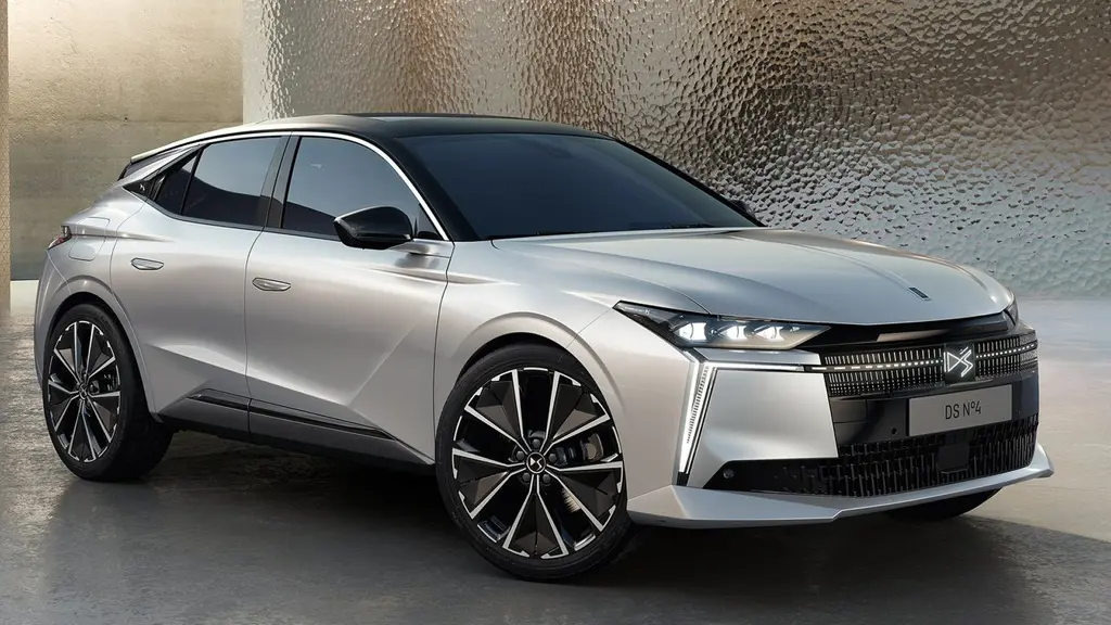 DS NO4 1.2 HYBRID 145 Pallas+ 5dr e-DSC