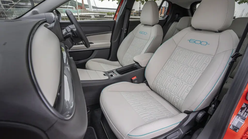 Fiat 600 1.2 Hybrid 48V 110 Pop 5dr eDCT-6