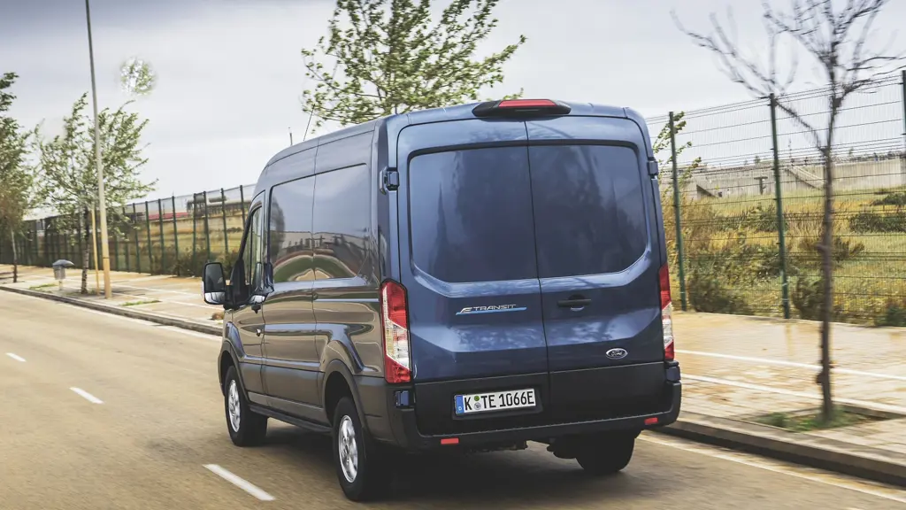Ford Transit E- 425 L2 RWD 198KW 68KWH H2 Trend Van Auto NAV