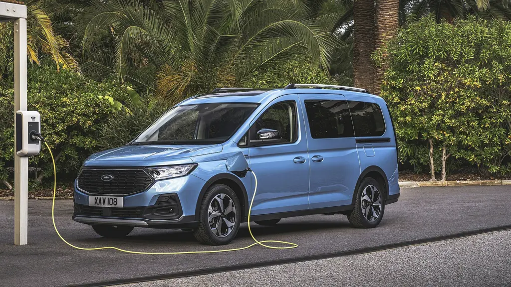 Ford Grand Tourneo Connect 1.5 EcoBoost PHEV 150 Active 5dr Auto