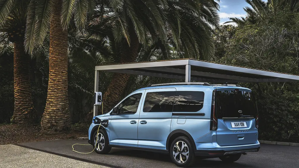 Ford Grand Tourneo Connect 1.5 EcoBoost PHEV 150 Active 5dr Auto