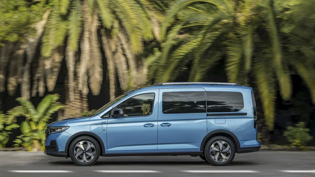 Ford Grand Tourneo Connect 1.5 EcoBoost PHEV 150 Active 5dr Auto