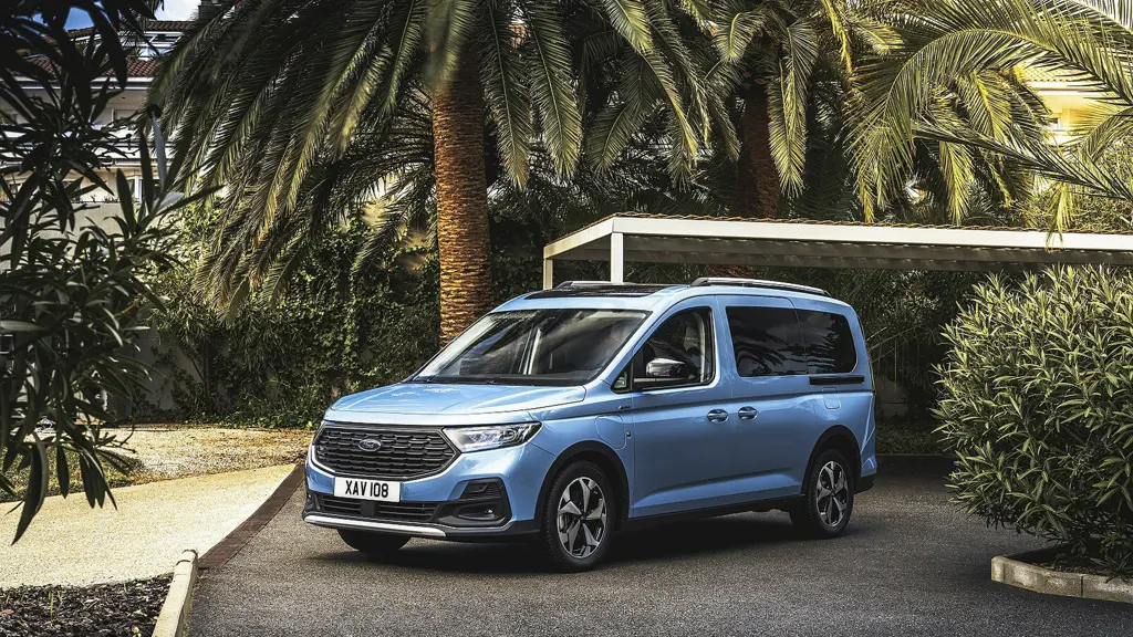 Ford Grand Tourneo Connect 1.5 EcoBoost PHEV 150 Active 5dr Auto