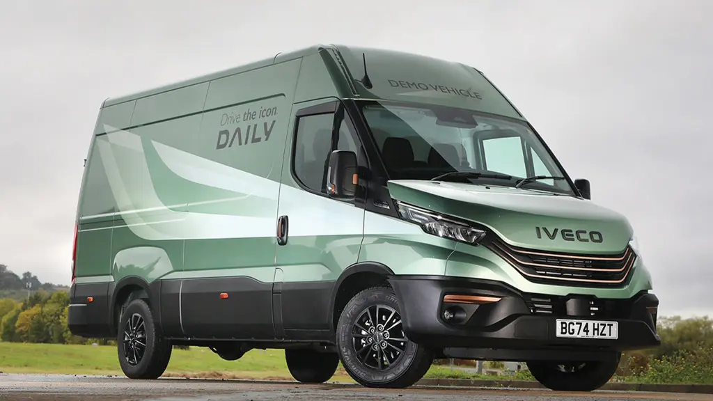 Iveco Daily 35C12 Diesel 2.3 Crew CAB Dropside 3750 WB