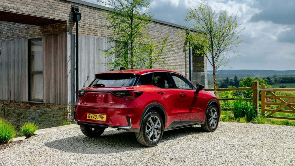 Lexus Lbx 1.5 Takumi 5dr E-CVT