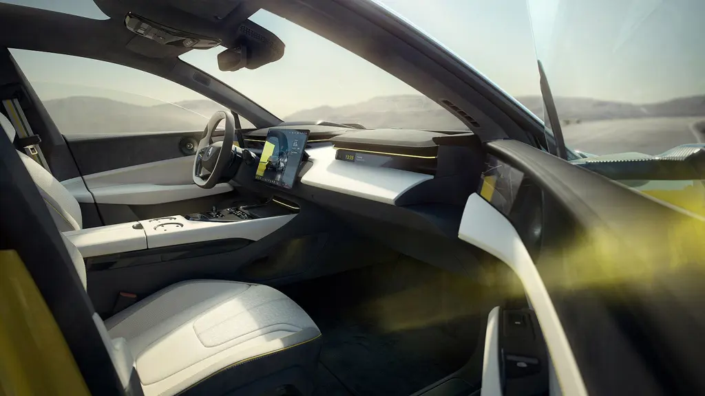 Lotus Emeya 450kW 102kWh 4dr Auto