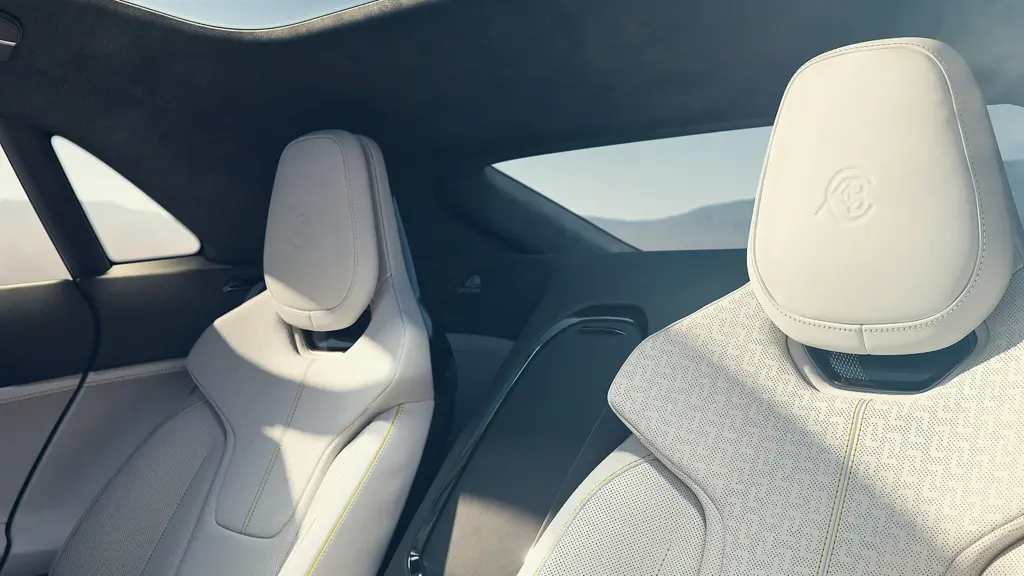Lotus Emeya 450kW 102kWh 4dr Auto