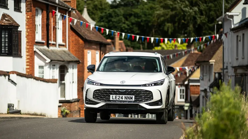 MG Motor UK Hs 1.5 T-GDI PHEV SE 5dr Auto
