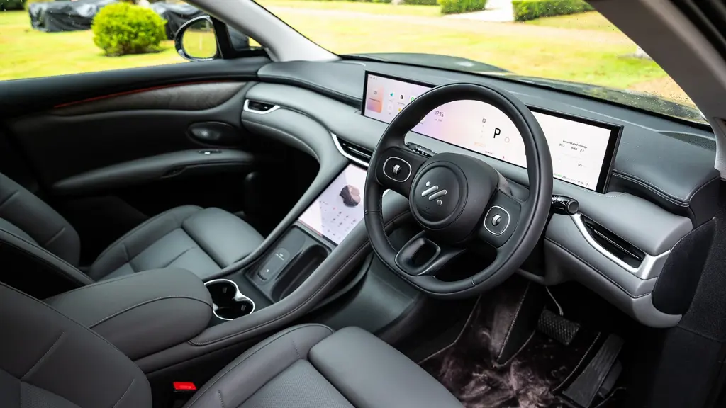 MG Motor UK im6 300kW Long Range 100kWh 5dr Auto