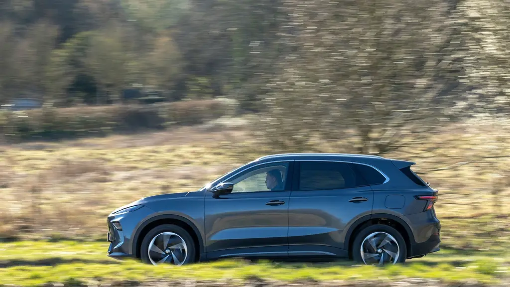 MG Motor UK MGS5 170kW Trophy EV Long Range 64kWh 5dr Auto