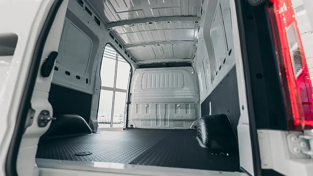 Maxus Deliver 9 E MWB Electric FWD 150KW Chassis CAB 77KWH Auto