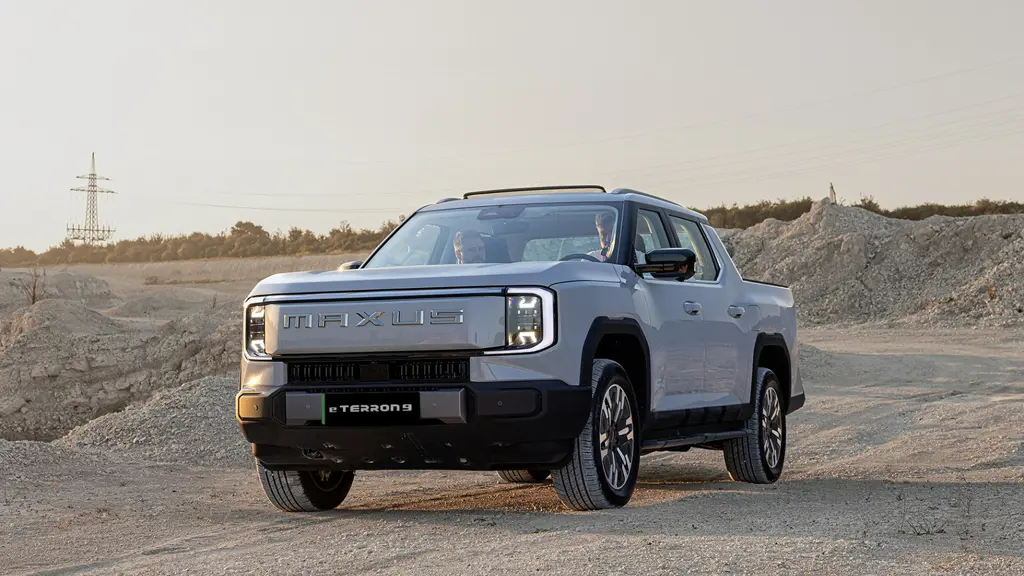 Maxus Terron 9 E Electric 325KW Luxury Double CAB Pickup 102Kwh Auto