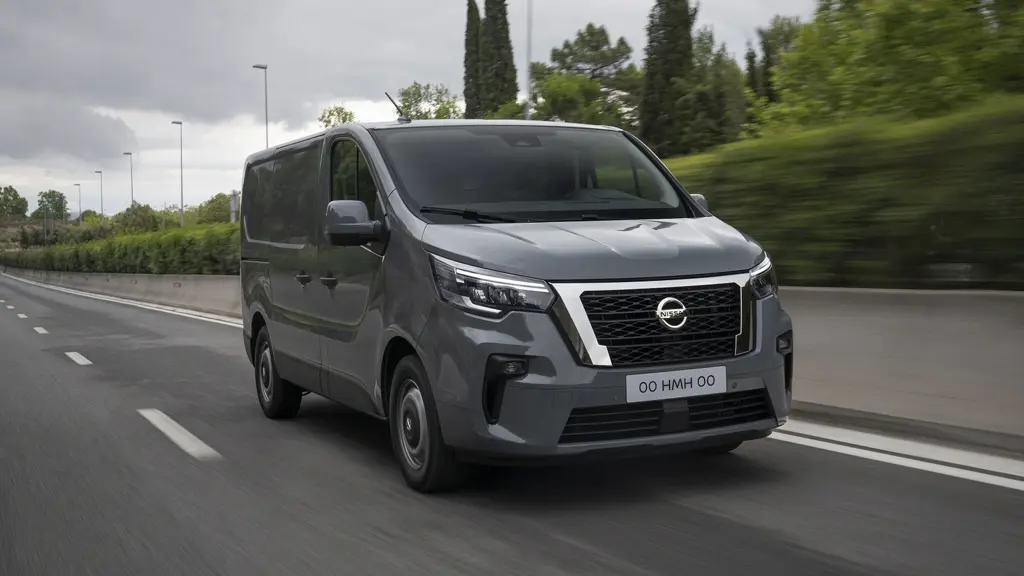 Nissan Interstar F35 L2 Diesel 2.0 DCI 170PS Acenta Chassis CAB