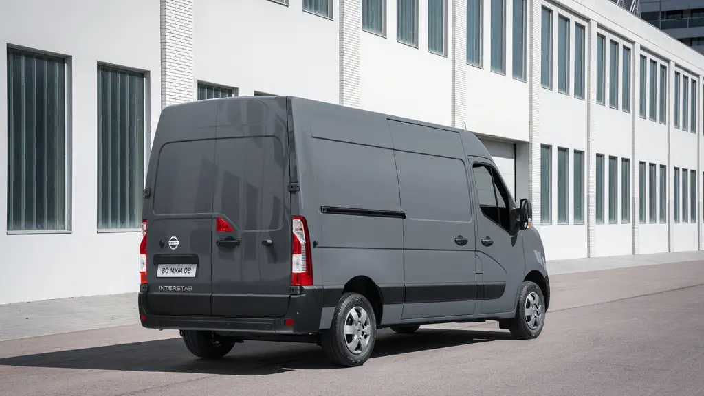 Nissan Interstar F35 L2 Diesel 2.0 DCI 170PS Acenta Chassis CAB