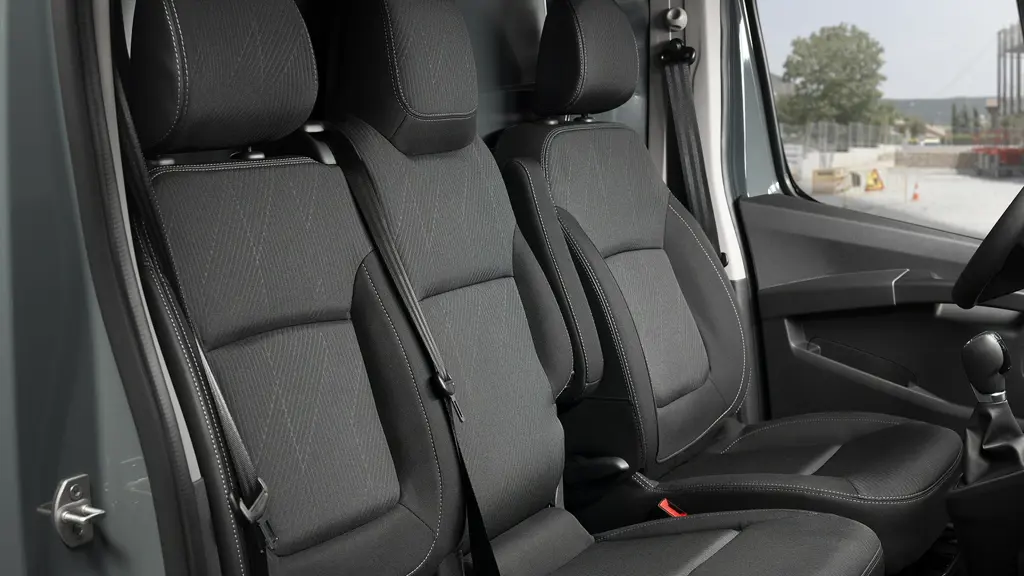 Nissan Interstar F35 L2 Diesel 2.0 DCI 170PS Acenta Chassis CAB