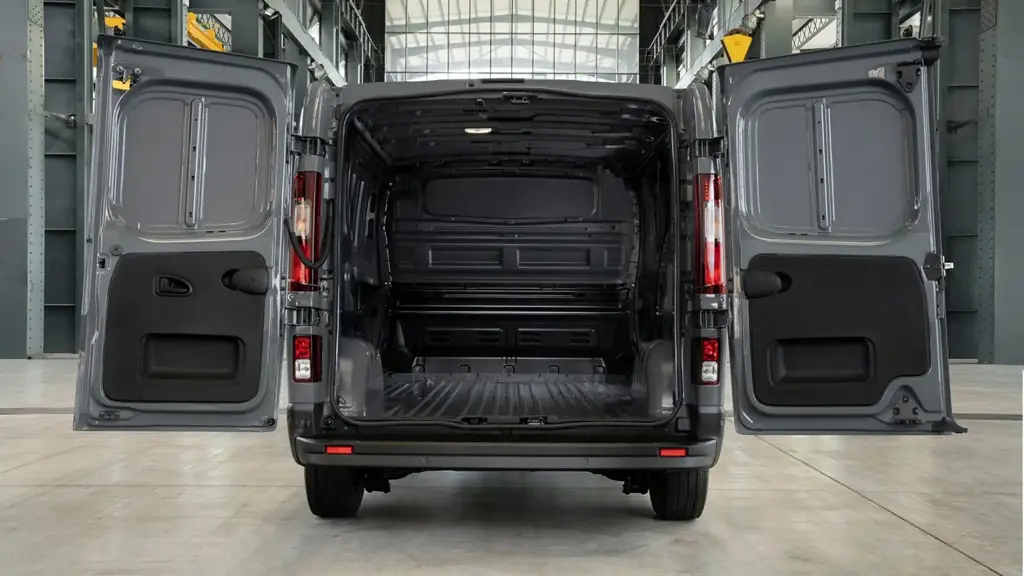 Nissan Primastar 30 L2 Diesel 2.0 DCI 110PS H1 Acenta Crew Van