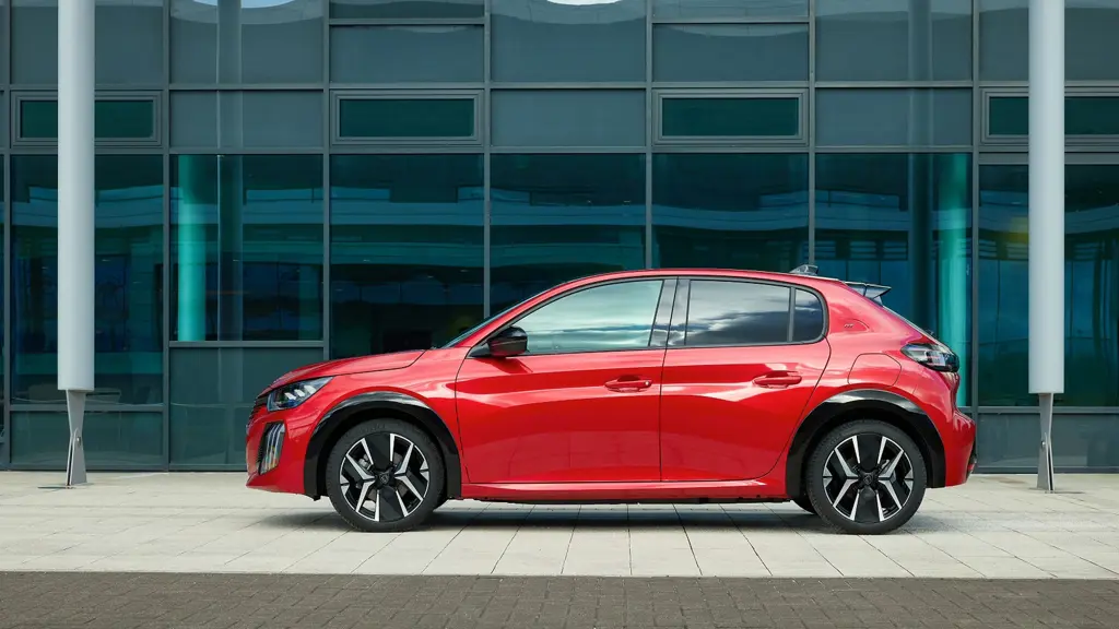 Peugeot 208 1.2 Hybrid 110 Allure 5dr e-DSC6