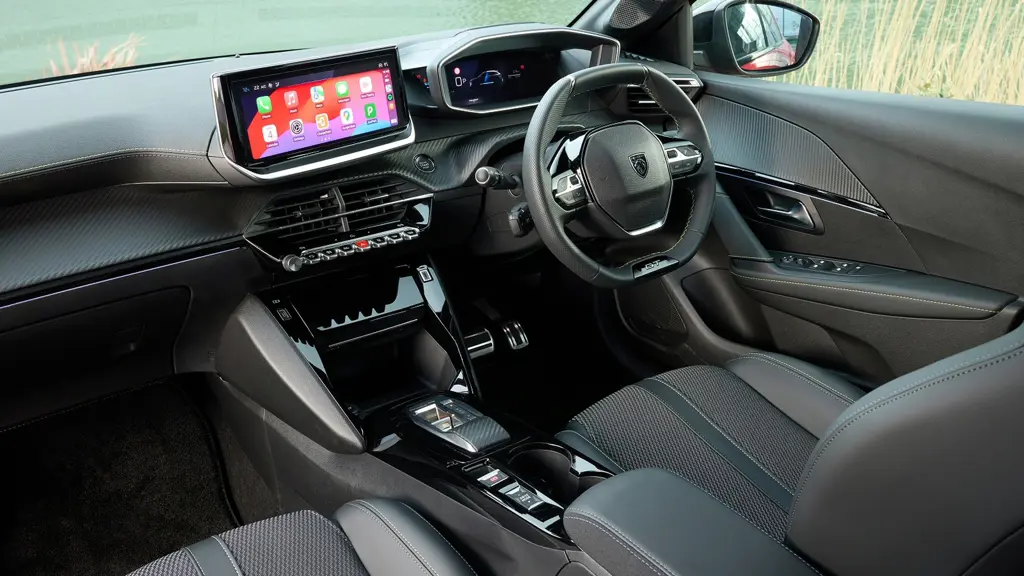 Peugeot 208 1.2 Hybrid 110 Allure 5dr e-DSC6