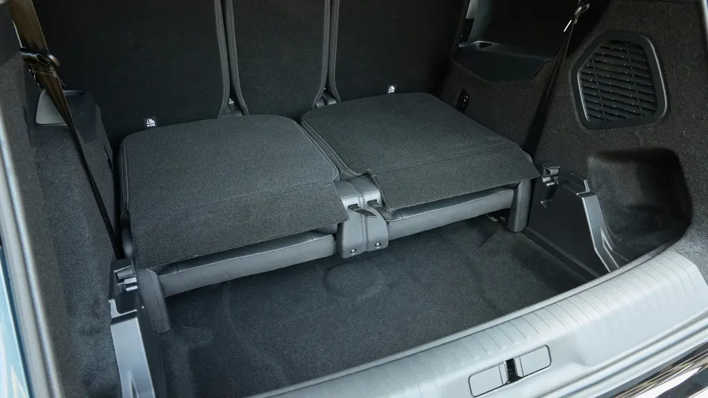 Peugeot 5008 1.6 Plug-in Hybrid 225 Allure 5dr e-DSC7