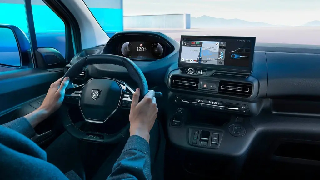 Peugeot Partner E- XL 100KW 52KWH Professional Crew Van Auto