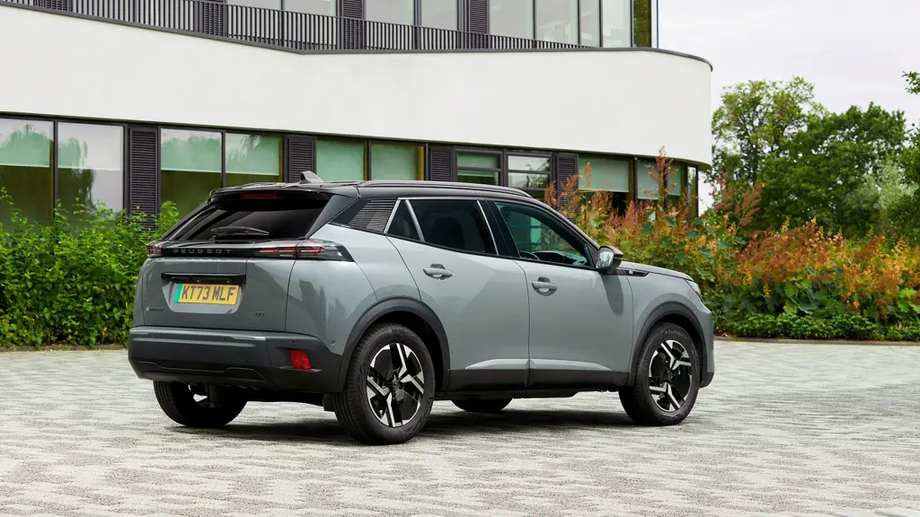 Peugeot 2008 1.2 Hybrid 145 GT 5dr e-DSC6