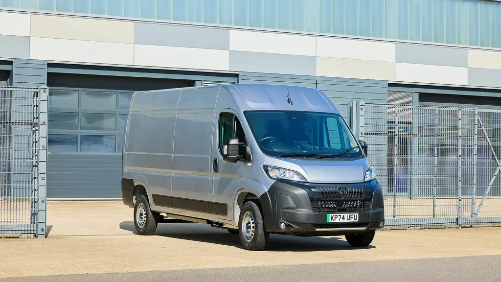 Peugeot Boxer E- 435 L3 205KW 110Kwh H2 Van Professional Auto 22KW