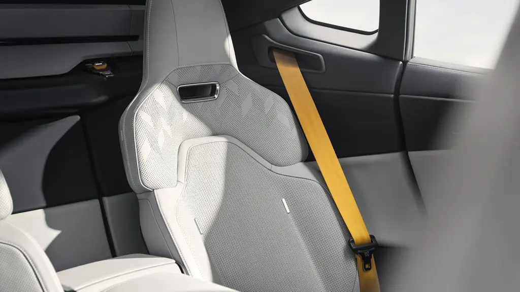 Polestar 5 650kW 112kWh LR DM Performance Launch Ed 4dr Auto