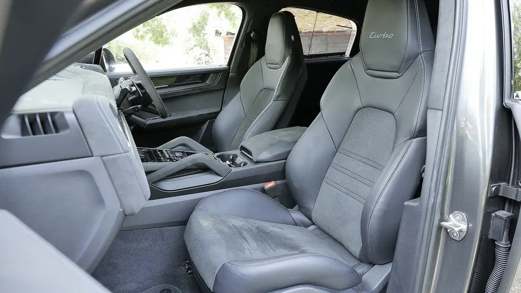 Porsche Cayenne Turbo E-Hybrid 5dr Tiptronic S GT Package