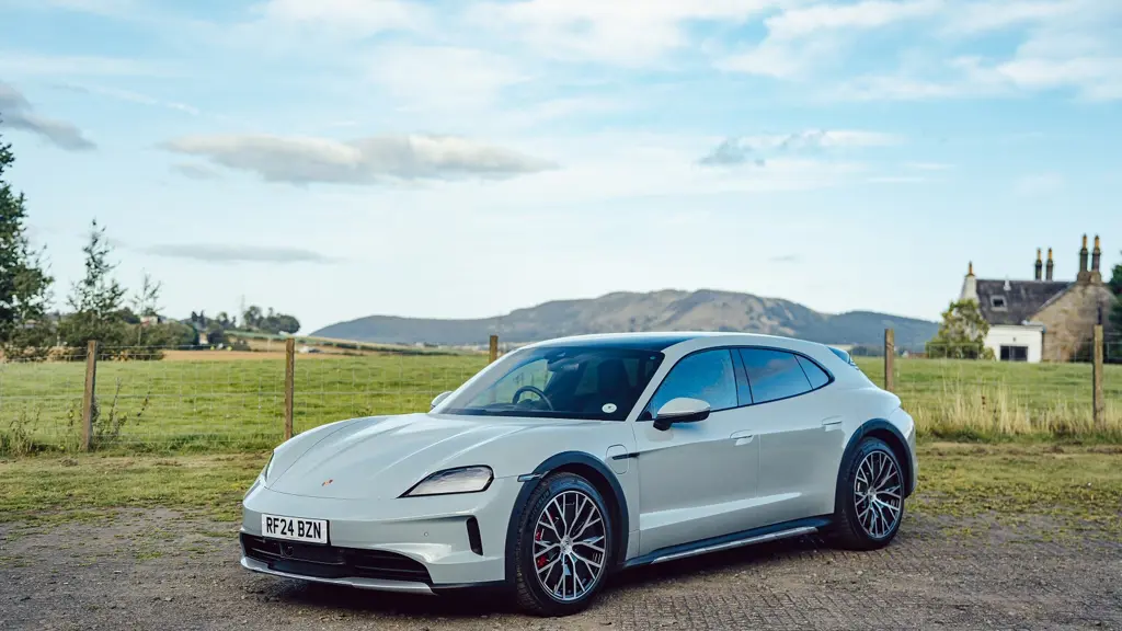 Porsche Taycan 649kW Turbo 105kWh 5dr E-Shift 5 Seat
