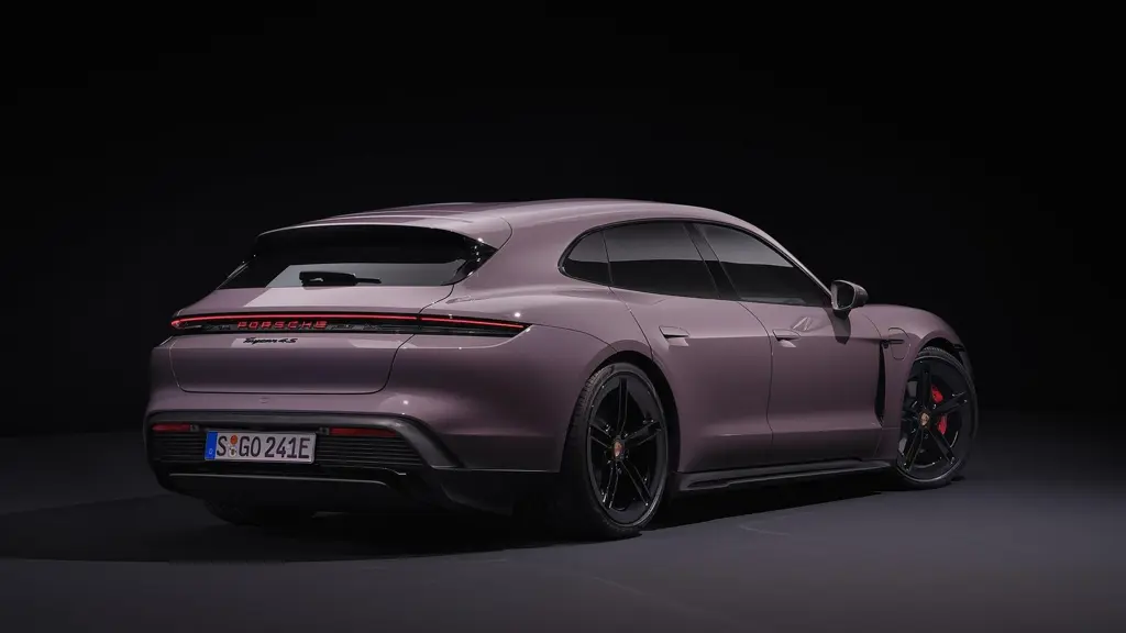 Porsche Taycan 440kW 105kWh 4S Black Edition 5dr E-Shift