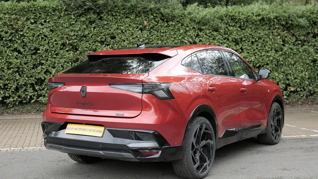 Renault Rafale E-Tech PHEV Atelier Alpine AWD 5dr Auto
