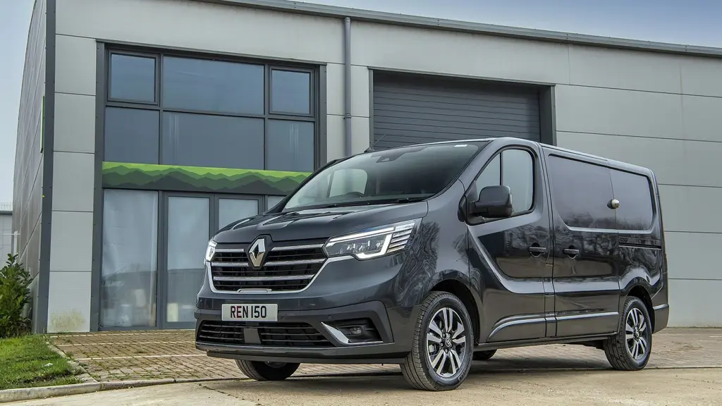 Renault Trafic LWB Diesel LL30 Blue DCI 150 Graphite Edition Van