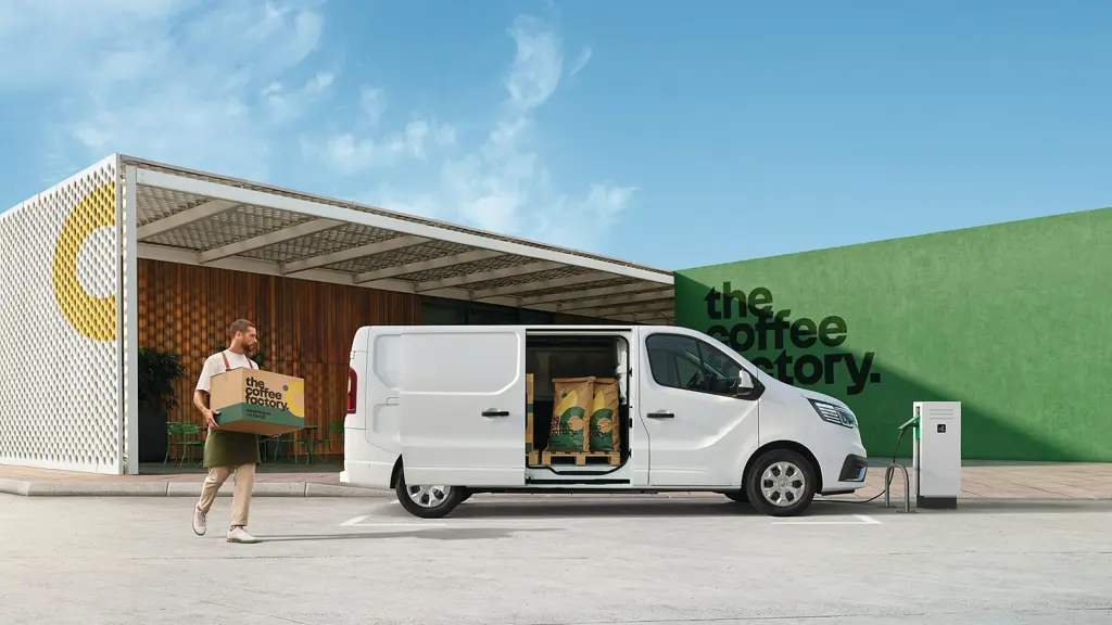 Renault Trafic E-Tech LWB Electric LL30 90KW 52KWH Advance Van Auto