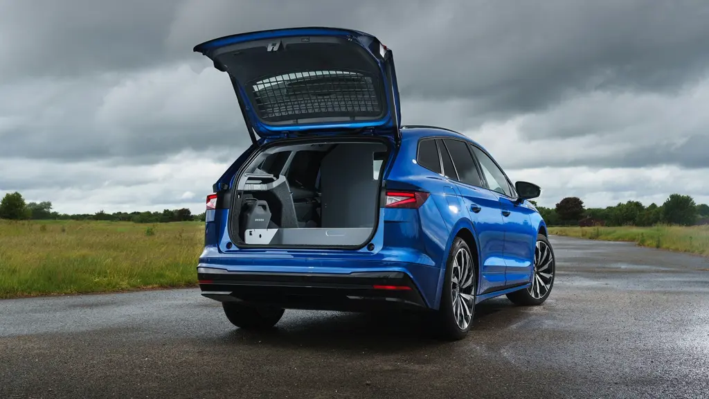 Skoda Enyaq Electric 210KW 84KWH 85 SE L Cargo Auto Strongs