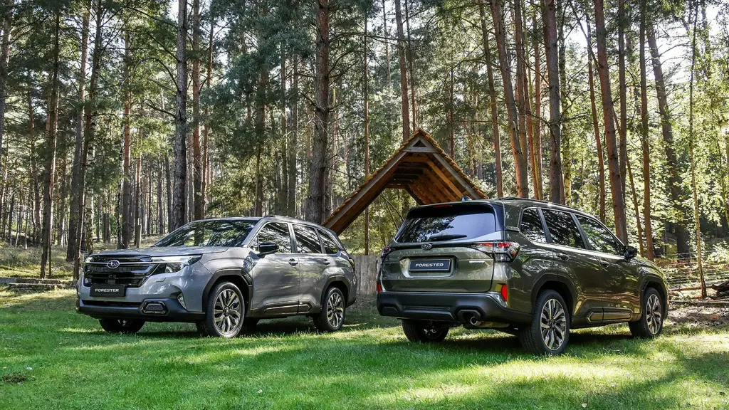 Subaru Forester 2.0i e-Boxer Touring 5dr Lineartronic