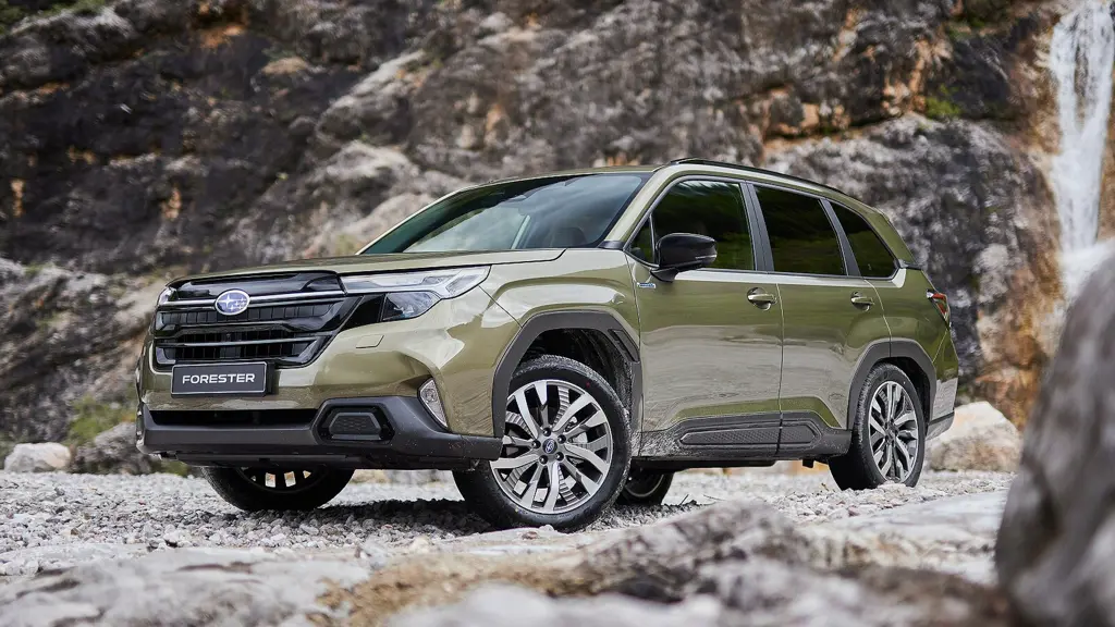Subaru Forester 2.0i e-Boxer Touring 5dr Lineartronic