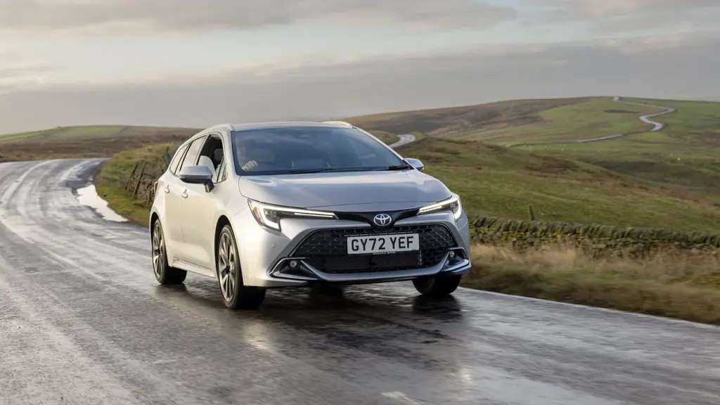 Toyota Corolla 1.8 Hybrid Excel 5dr CVT Panoramic Roof