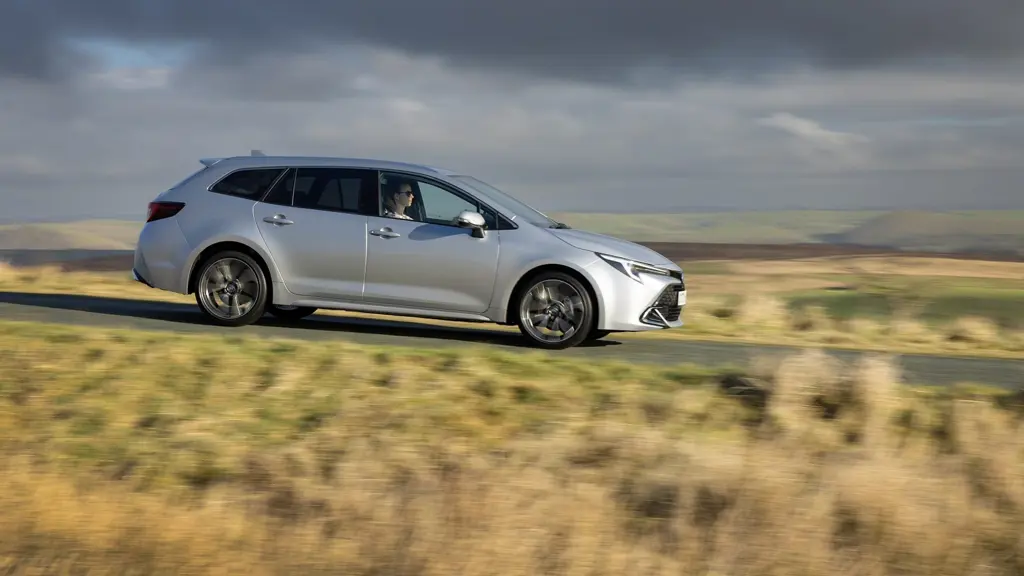 Toyota Corolla 1.8 Hybrid Excel 5dr CVT Panoramic Roof
