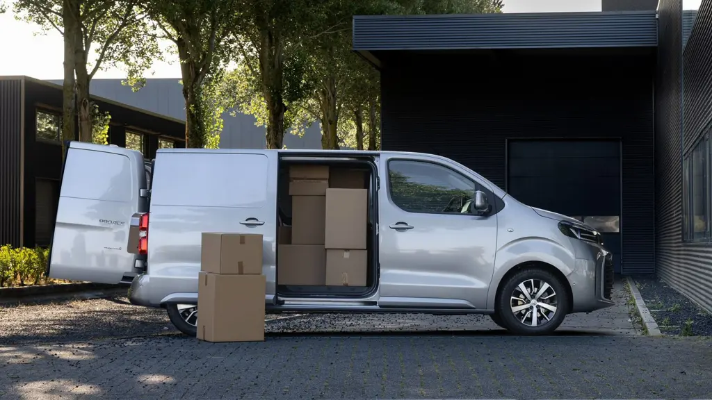 Toyota Proace L1 Diesel 2.2D 150 Icon Crew Van