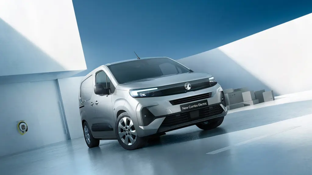 Vauxhall Combo Cargo XL Electric 100KW Prime 52KWH H1 Crew Van Auto