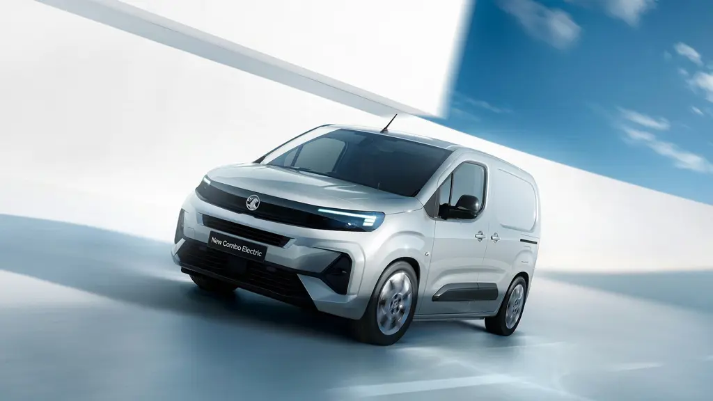 Vauxhall Combo Cargo XL Electric 100KW Prime 52KWH H1 Crew Van Auto