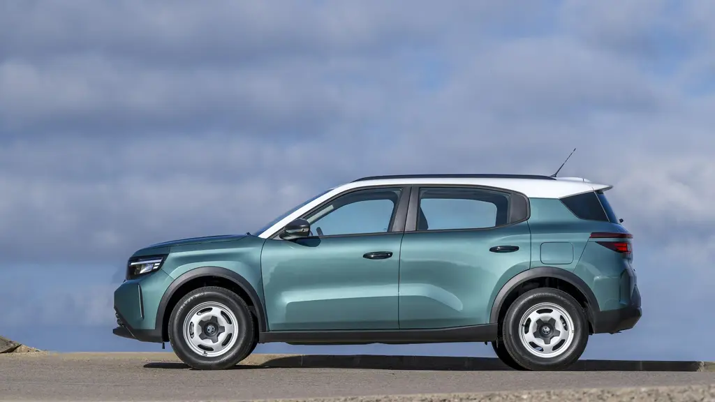 Vauxhall Frontera 1.2 Hybrid 110 GS 5dr e-DCT6 7 Seat