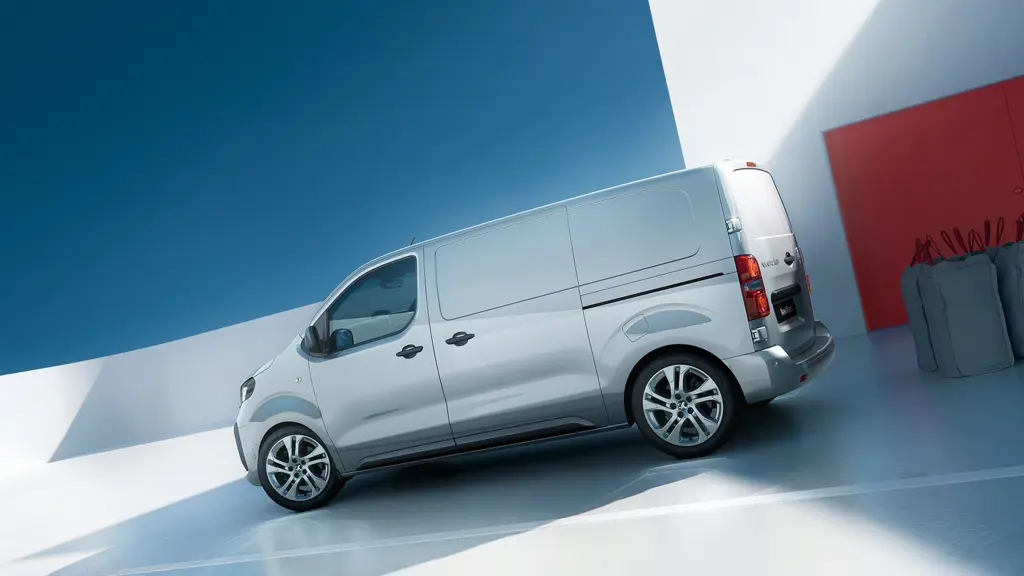 Vauxhall Vivaro M Diesel 2.2 Turbo D 150 PRO H1 Van